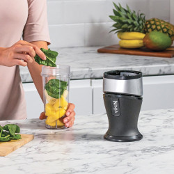 Μπλέντερ για Smoothies Ninja NINJA QB3001EUS, 700W, 2x470ML, 18000 στροφές/λεπτό, Ανακατέψτε ολόκληρα φρούτα, Μαύρο/Γκρι