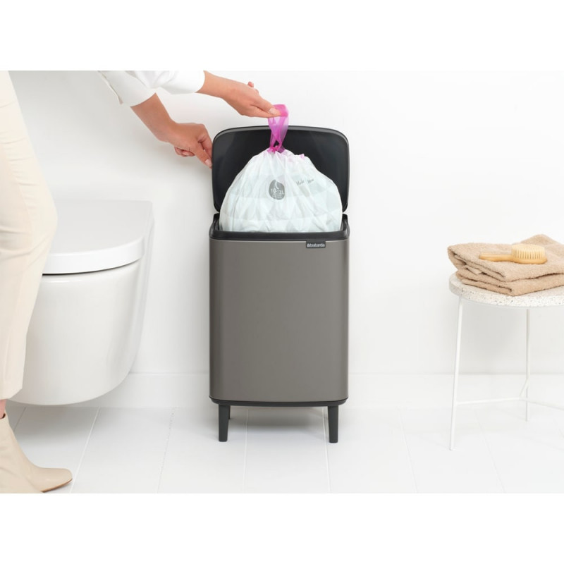 Κάδος απορριμμάτων Brabantia Bo Small Hi 12L, Ομαλό και αθόρυβο άνοιγμα, Αντιολισθητική βάση, Γκρι