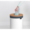 Καλάθι πλυντηρίου της Brabantia 90300239, 35 l, Καπάκι από φελλό, Πλήρωση χωρίς άνοιγμα, οπές εξαερισμού, Λευκό
