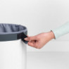 Καλάθι πλυντηρίου της Brabantia 90300239, 35 l, Καπάκι από φελλό, Πλήρωση χωρίς άνοιγμα, οπές εξαερισμού, Λευκό