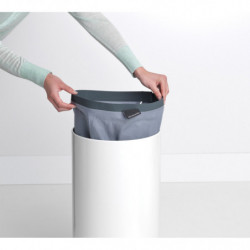 Καλάθι πλυντηρίου της Brabantia 90300239, 35 l, Καπάκι από φελλό, Πλήρωση χωρίς άνοιγμα, οπές εξαερισμού, Λευκό