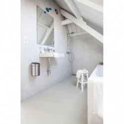 Κάδος Brabantia Touch Bin 647217, 3 L, Ομαλό και αθόρυβο άνοιγμα, Επιτοίχια τοποθέτηση, Ανθεκτικός στα δακτυλικά αποτυπώματα, Inox