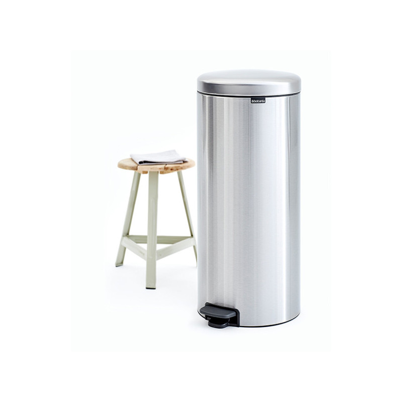 Κάδος με πεντάλ Brabantia NewIcon 649061, 30 l, Εύκολο κλείσιμο, Αντιολισθητική βάση, Ανθεκτικό στα δακτυλικά αποτυπώματα, Inox/Matte