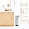 Κάδος με πεντάλ Brabantia NewIcon 649061, 30 l, Εύκολο κλείσιμο, Αντιολισθητική βάση, Ανθεκτικό στα δακτυλικά αποτυπώματα, Inox/Matte