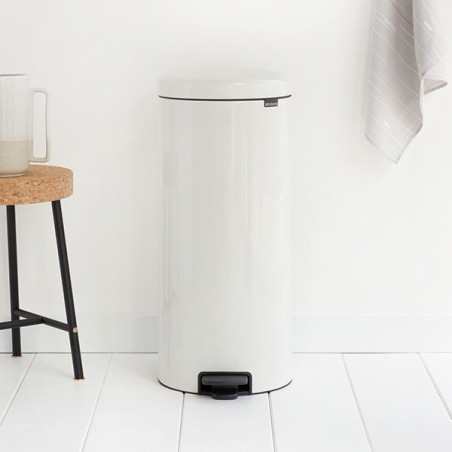 Κάδος με πεντάλ Brabantia NewIcon 649063, 30 l, Εύκολο κλείσιμο, Αντιολισθητική βάση, Μεταλλικός εσωτερικός κάδος, Λευκό