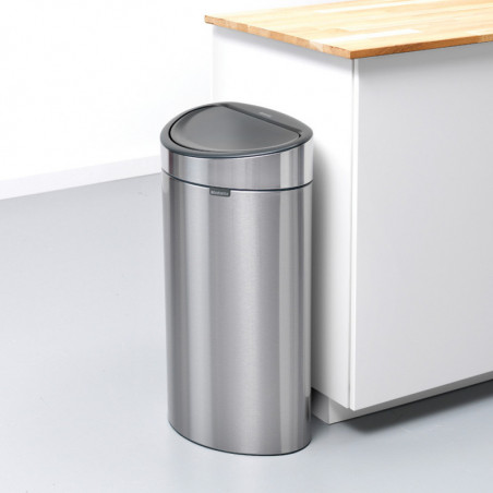 Κάδος απορριμμάτων Brabantia Touch Bin New 649734, 40 λίτρα, Αθόρυβο και ομαλό κλείσιμο, Επίπεδη πλάτη, Ανθεκτικό στα δακτυλικά αποτυπώματα, Ανοξείδωτο/ματ