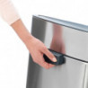 Κάδος απορριμμάτων Brabantia Touch Bin New 649734, 40 λίτρα, Αθόρυβο και ομαλό κλείσιμο, Επίπεδη πλάτη, Ανθεκτικό στα δακτυλικά αποτυπώματα, Ανοξείδωτο/ματ