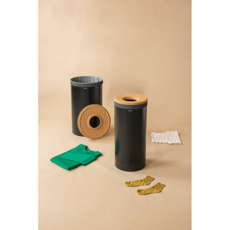 Καλάθι πλυντηρίου Brabantia 1000825, 35 L, Καπάκι από φελλό, Πλήρωση χωρίς άνοιγμα, οπές εξαερισμού, Μαύρο