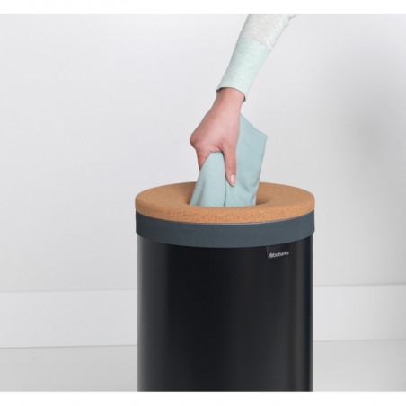 Καλάθι πλυντηρίου Brabantia 1000825, 35 L, Καπάκι από φελλό, Πλήρωση χωρίς άνοιγμα, οπές εξαερισμού, Μαύρο
