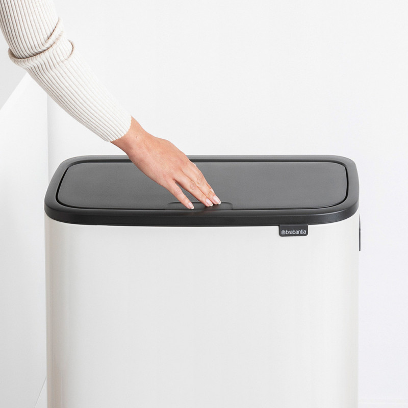 Κάδος απορριμμάτων Brabantia Bo Touch Hi 1001263, 2x30 λίτρα, Στενή εφαρμογή στον τοίχο, Ρύθμιση ποδιών, Λευκό