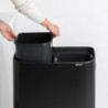 Κάδος Brabantia Bo Touch Hi 1001264, 2x30 l, Στεγανή εφαρμογή στον τοίχο, Ρύθμιση ποδιού, Μαύρο/ματ