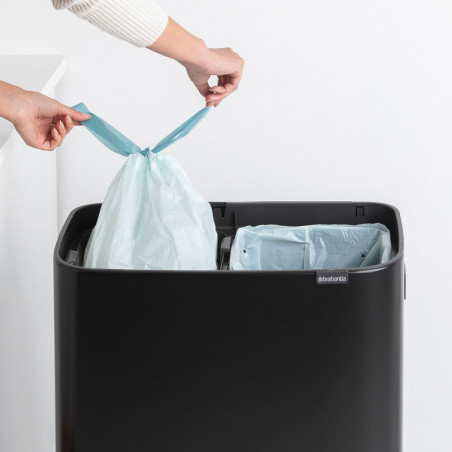 Κάδος Brabantia Bo Touch Hi 1001264, 2x30 l, Στεγανή εφαρμογή στον τοίχο, Ρύθμιση ποδιού, Μαύρο/ματ