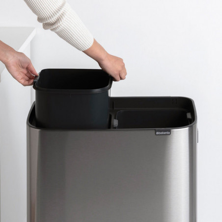Κάδος Brabantia Bo Touch Hi 1001265, 2x30 l, Στεγανή εφαρμογή στον τοίχο, Ρύθμιση ποδιού, Ανθεκτικό στα δακτυλικά αποτυπώματα, Inox/matt