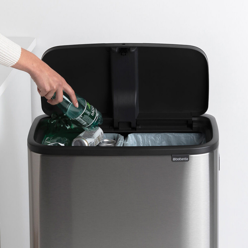 Κάδος Brabantia Bo Touch Hi 1001265, 2x30 l, Στεγανή εφαρμογή στον τοίχο, Ρύθμιση ποδιού, Ανθεκτικό στα δακτυλικά αποτυπώματα, Inox/matt