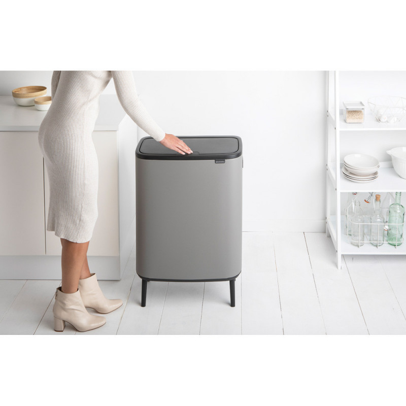 Κάδος Brabantia Bo Touch Hi 1001266, 2x30 l, Στεγανή εφαρμογή στον τοίχο, Ρύθμιση ποδιού, Ορυκτέλαιο με επικάλυψη, Γκρι
