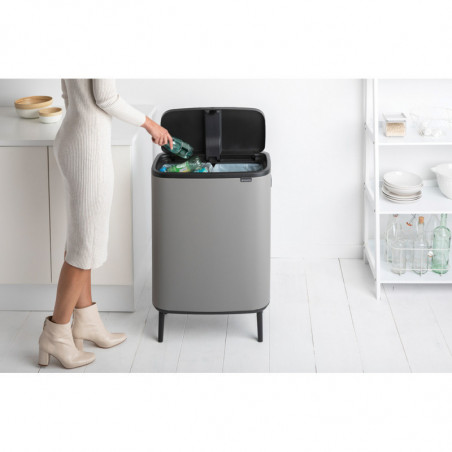 Κάδος Brabantia Bo Touch Hi 1001266, 2x30 l, Στεγανή εφαρμογή στον τοίχο, Ρύθμιση ποδιού, Ορυκτέλαιο με επικάλυψη, Γκρι