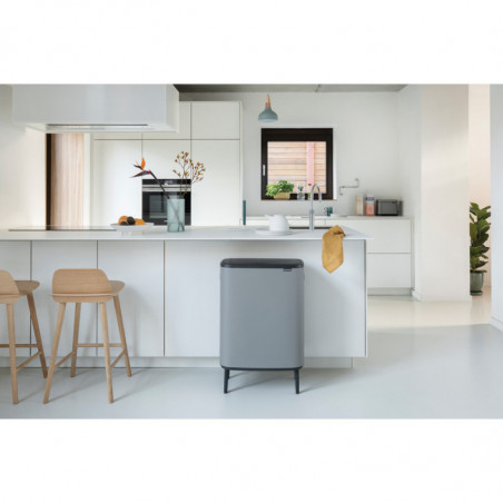 Κάδος Brabantia Bo Touch Hi 1001266, 2x30 l, Στεγανή εφαρμογή στον τοίχο, Ρύθμιση ποδιού, Ορυκτέλαιο με επικάλυψη, Γκρι