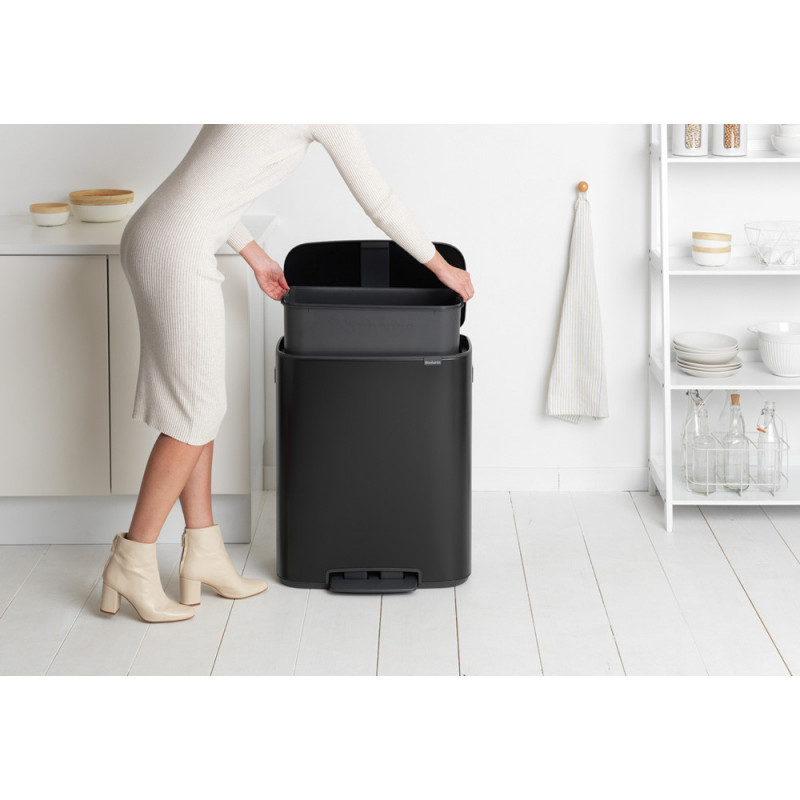 Κάδος Brabantia Bo Pedal 1003185, 60 L, Εύκολο κλείσιμο, Αντιολισθητική βάση, Μαύρο