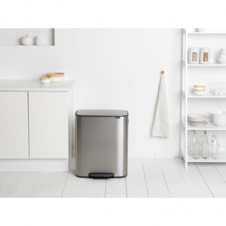 Κάδος Brabantia Bo Pedal 1003186, 60 l, Εύκολο κλείσιμο, Αντιολισθητική βάση, Ανθεκτικός στα δακτυλικά αποτυπώματα, Inox/Matte
