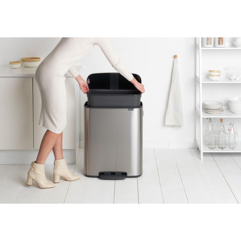 Κάδος Brabantia Bo Pedal 1003186, 60 l, Εύκολο κλείσιμο, Αντιολισθητική βάση, Ανθεκτικός στα δακτυλικά αποτυπώματα, Inox/Matte