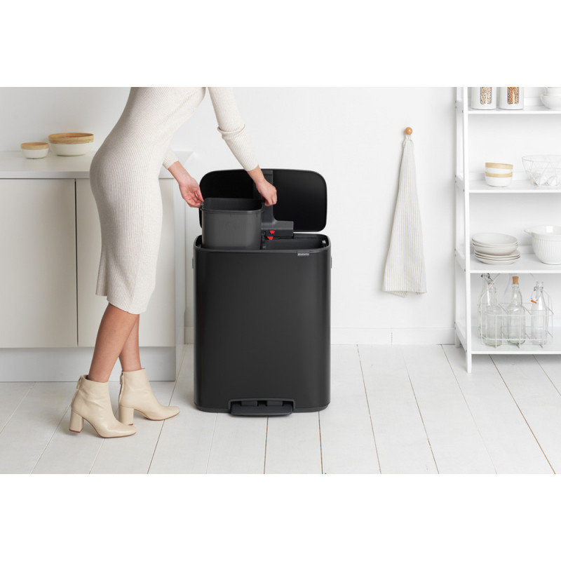 Κάδος Brabantia Bo Pedal 1003191, 2x30 l, Ομαλό κλείσιμο, Αντιολισθητική βάση, Μαύρο