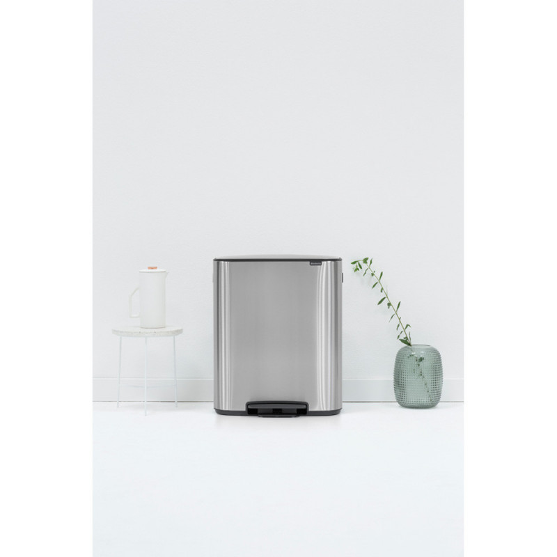 Κάδος Brabantia Bo Pedal 1003192, 2x30 l, Ομαλό κλείσιμο, Αντιολισθητική βάση, Ανθεκτικό στα δακτυλικά αποτυπώματα, Inox/matt