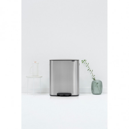 Κάδος Brabantia Bo Pedal 1003192, 2x30 l, Ομαλό κλείσιμο, Αντιολισθητική βάση, Ανθεκτικό στα δακτυλικά αποτυπώματα, Inox/matt