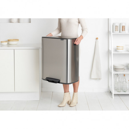 Κάδος Brabantia Bo Pedal 1003192, 2x30 l, Ομαλό κλείσιμο, Αντιολισθητική βάση, Ανθεκτικό στα δακτυλικά αποτυπώματα, Inox/matt