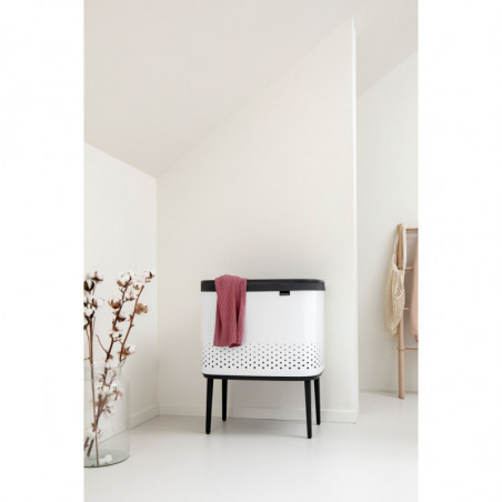 Καλάθι πλυσίματος Brabantia Bo 1004174, 60 l, Πλήρωση χωρίς άνοιγμα, οπές εξαερισμού, ρυθμιζόμενα πόδια, Λευκό