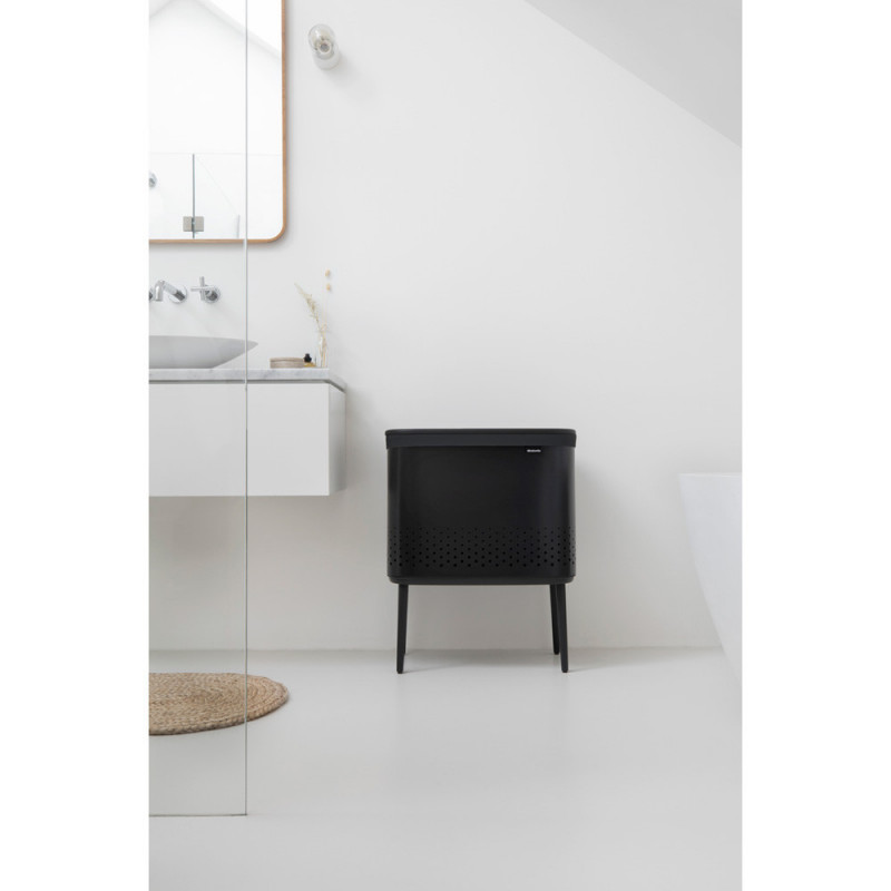 Καλάθι πλυσίματος Brabantia Bo 1004175, 60 l, Πλήρωση χωρίς άνοιγμα, οπές εξαερισμού, ρυθμιζόμενα πόδια, Μαύρο