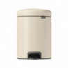 Κάδος απορριμμάτων με πεντάλ Brabantia NewIcon 1005527, 5 L, Ομαλό κλείσιμο, Αντιολισθητική βάση, Μπεζ