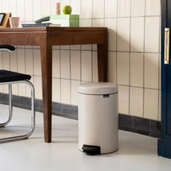 Κάδος με πεντάλ Brabantia NewIcon 1005531, 12 L, Ομαλό κλείσιμο, Αντιολισθητική βάση, Μπεζ