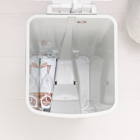 Κάδος απορριμμάτων με πεντάλ Brabantia StepUp 1005556, 40 L, Οικολογικά υλικά, Μεγάλο άνοιγμα, Ανοιχτό γκρι