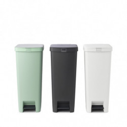 Κάδος απορριμμάτων με πεντάλ Brabantia StepUp 1005556, 40 L, Οικολογικά υλικά, Μεγάλο άνοιγμα, Ανοιχτό γκρι