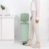 Κάδος απορριμμάτων με πεντάλ Brabantia StepUp 1005558, 40 L, Οικολογικά υλικά, Μεγάλο άνοιγμα, Ανοιχτό πράσινο