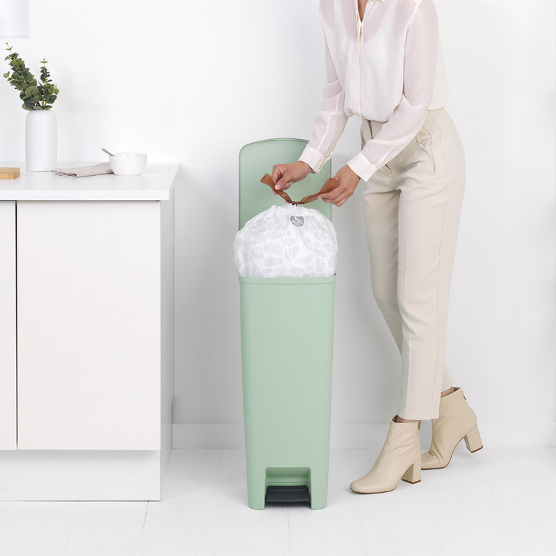 Κάδος απορριμμάτων με πεντάλ Brabantia StepUp 1005558, 40 L, Οικολογικά υλικά, Μεγάλο άνοιγμα, Ανοιχτό πράσινο