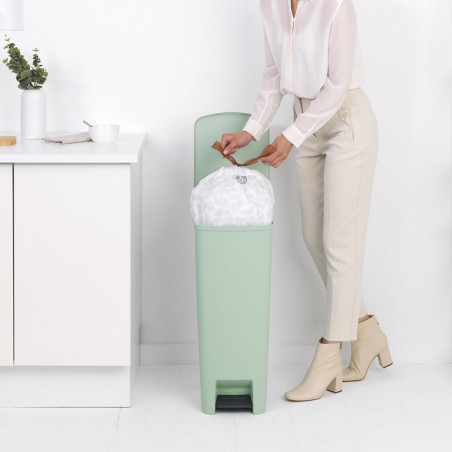 Κάδος απορριμμάτων με πεντάλ Brabantia StepUp 1005558, 40 L, Οικολογικά υλικά, Μεγάλο άνοιγμα, Ανοιχτό πράσινο