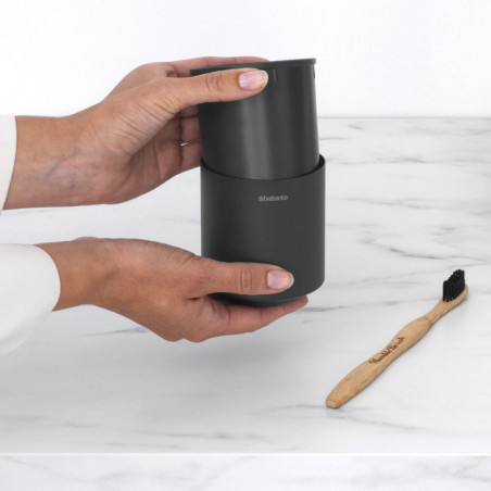 Brabantia MindSet υποδοχή οδοντόβουρτσας 1005684, Εύκολος καθαρισμός, Μεγάλο άνοιγμα, Ορυκτή επίστρωση, Σκούρο γκρι