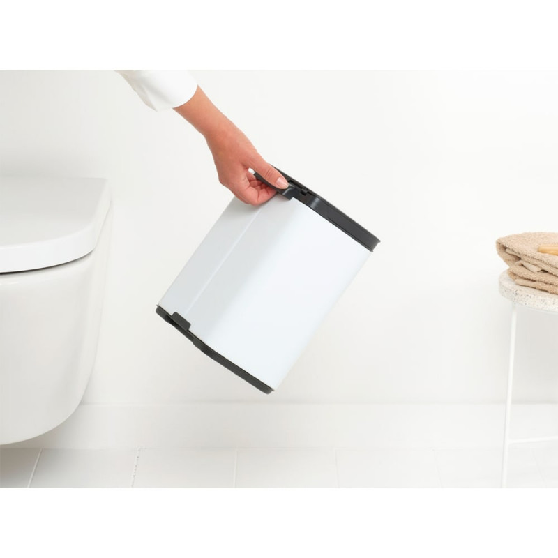 Κάδος Brabantia Bo Small 1006621, 4 L, Ομαλό και αθόρυβο άνοιγμα, Αντιολισθητική βάση, Λευκό