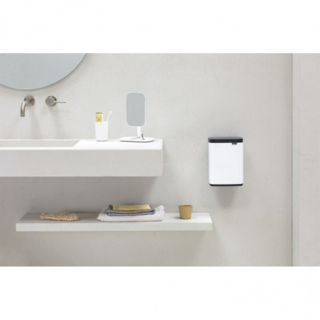Κάδος Brabantia Bo Small 1006621, 4 L, Ομαλό και αθόρυβο άνοιγμα, Αντιολισθητική βάση, Λευκό