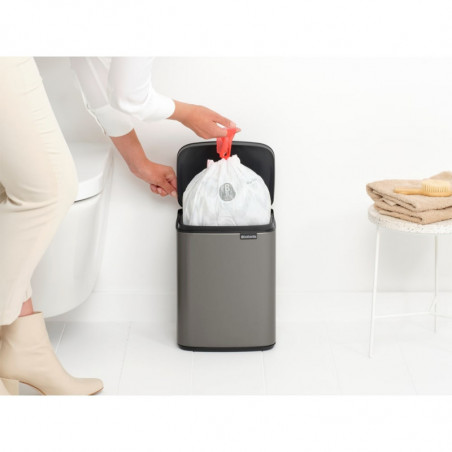 Κάδος Brabantia Bo Small 1006628, 7 L, Ομαλό και αθόρυβο άνοιγμα, Αντιολισθητική βάση, Γκρι