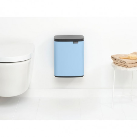Κάδος Brabantia Bo Small 1006631, 7 L, Ομαλό και αθόρυβο άνοιγμα, Αντιολισθητική βάση, Μπλε ανοιχτόχρωμο