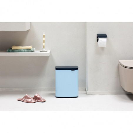 Κάδος Brabantia Bo Small 1006631, 7 L, Ομαλό και αθόρυβο άνοιγμα, Αντιολισθητική βάση, Μπλε ανοιχτόχρωμο