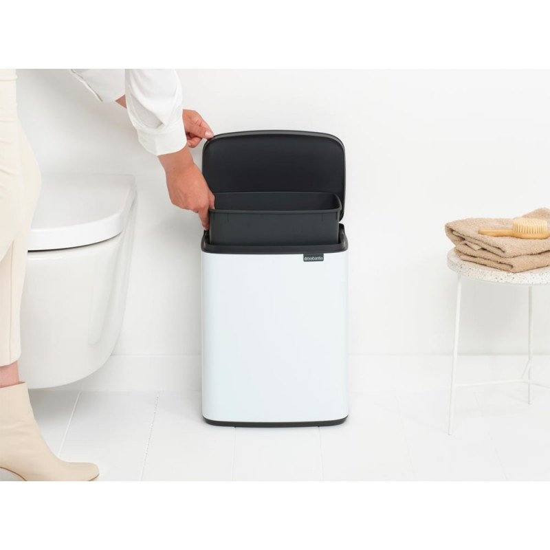 Κάδος Brabantia Bo Small 1006633, 12 l, Αθόρυβο και ομαλό άνοιγμα, Αντιολισθητική βάση, Λευκό