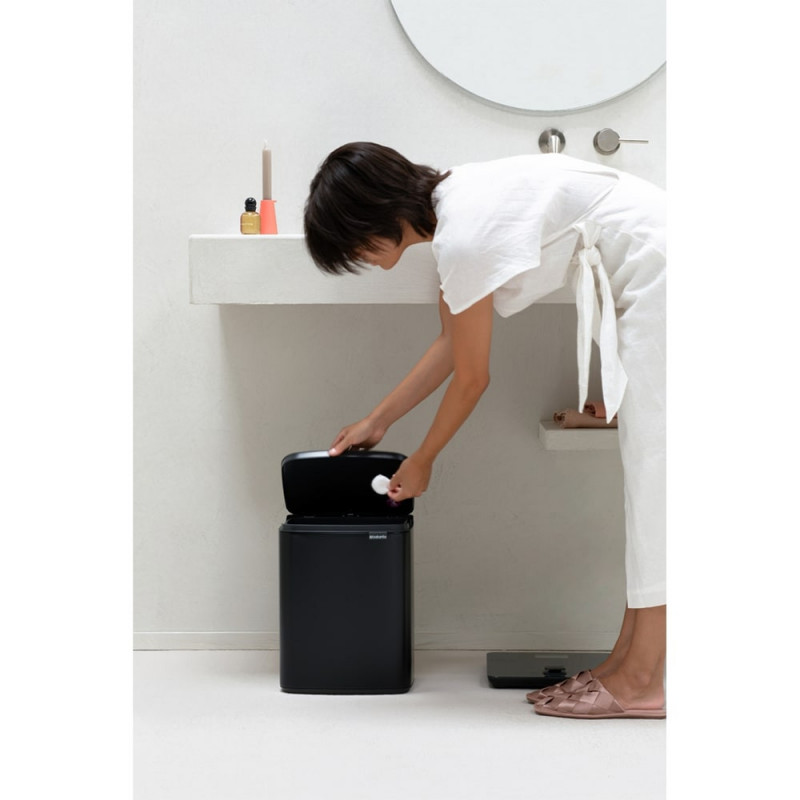 Κάδος Brabantia Bo Small 1006635, 12 l, Αθόρυβο και ομαλό άνοιγμα, Αντιολισθητική βάση, Μαύρο