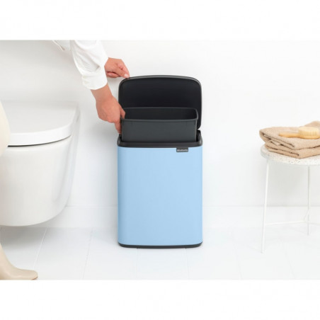 Κάδος Brabantia Bo Small 1006637, 12 l, αθόρυβο και ομαλό άνοιγμα, αντιολισθητική βάση, γαλάζιο χρώμα