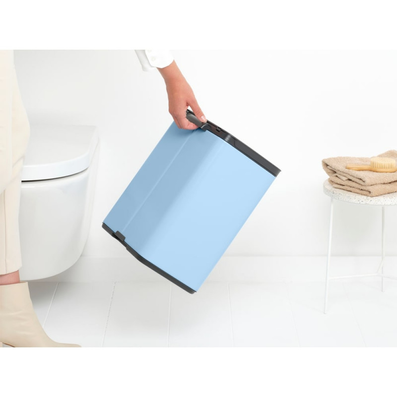 Κάδος Brabantia Bo Small 1006637, 12 l, αθόρυβο και ομαλό άνοιγμα, αντιολισθητική βάση, γαλάζιο χρώμα