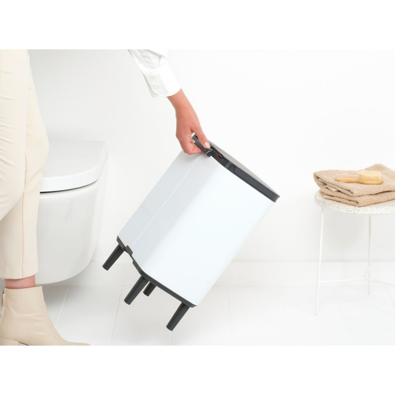 Κάδος Brabantia Bo Small Hi 1006647, 12 l, Ομαλό και αθόρυβο άνοιγμα, Αντιολισθητική βάση, Λευκό