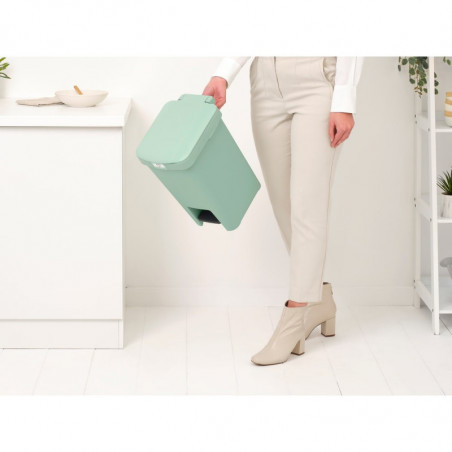 Κάδος απορριμμάτων με πεντάλ Brabantia StepUp 1008481, 16 L, Οικολογικά υλικά, Μεγάλο άνοιγμα, Ανοιχτό πράσινο