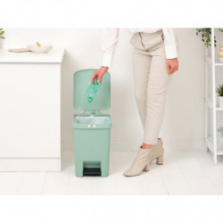 Κάδος απορριμμάτων με πεντάλ Brabantia StepUp 1008484, 25 L, Οικολογικά υλικά, Μεγάλο άνοιγμα, Ανοιχτό πράσινο